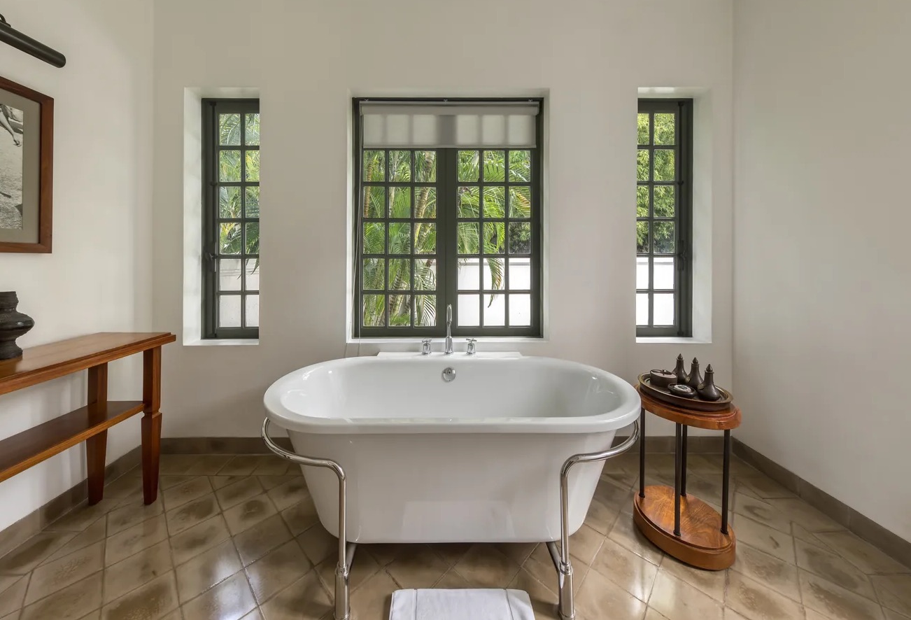 Shower & Tub Overflow Cleanup in Riesel, TX
